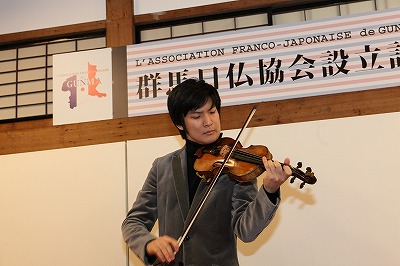 成田達輝さんのヴァイオリン